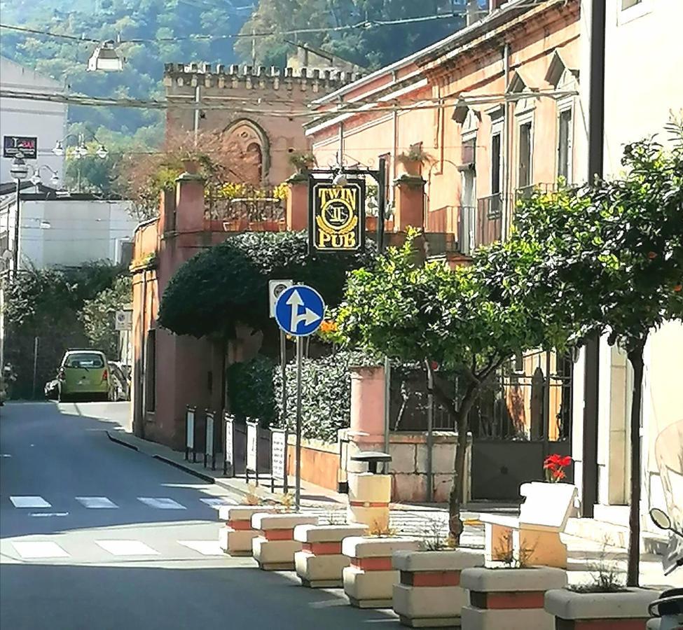 Oltremare Taormina Letojanni Apartamento Exterior foto